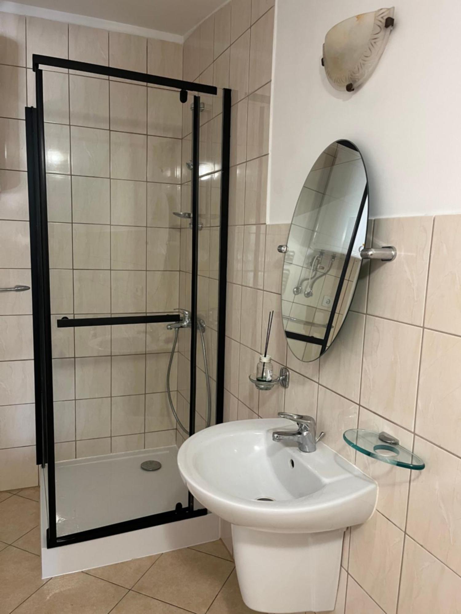Studio Dwupokojowe Z Lazienka I Kuchnia Augustów Esterno foto